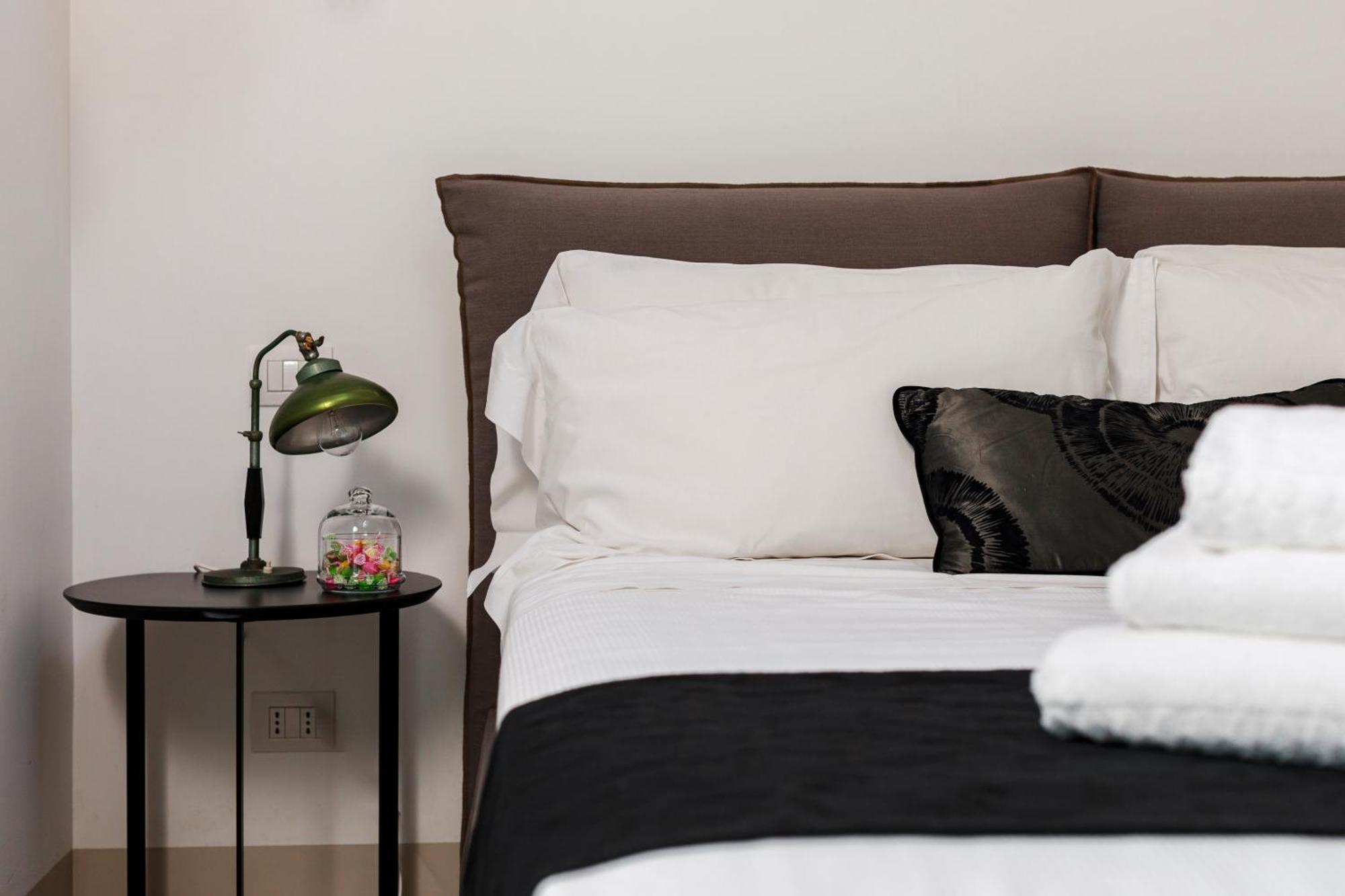 Embrace Sicily Guest House 노토 외부 사진