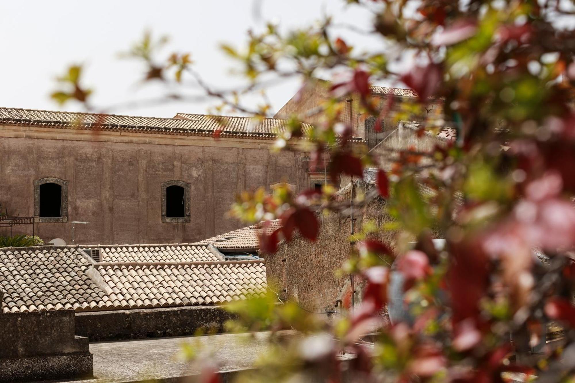 Embrace Sicily Guest House 노토 외부 사진