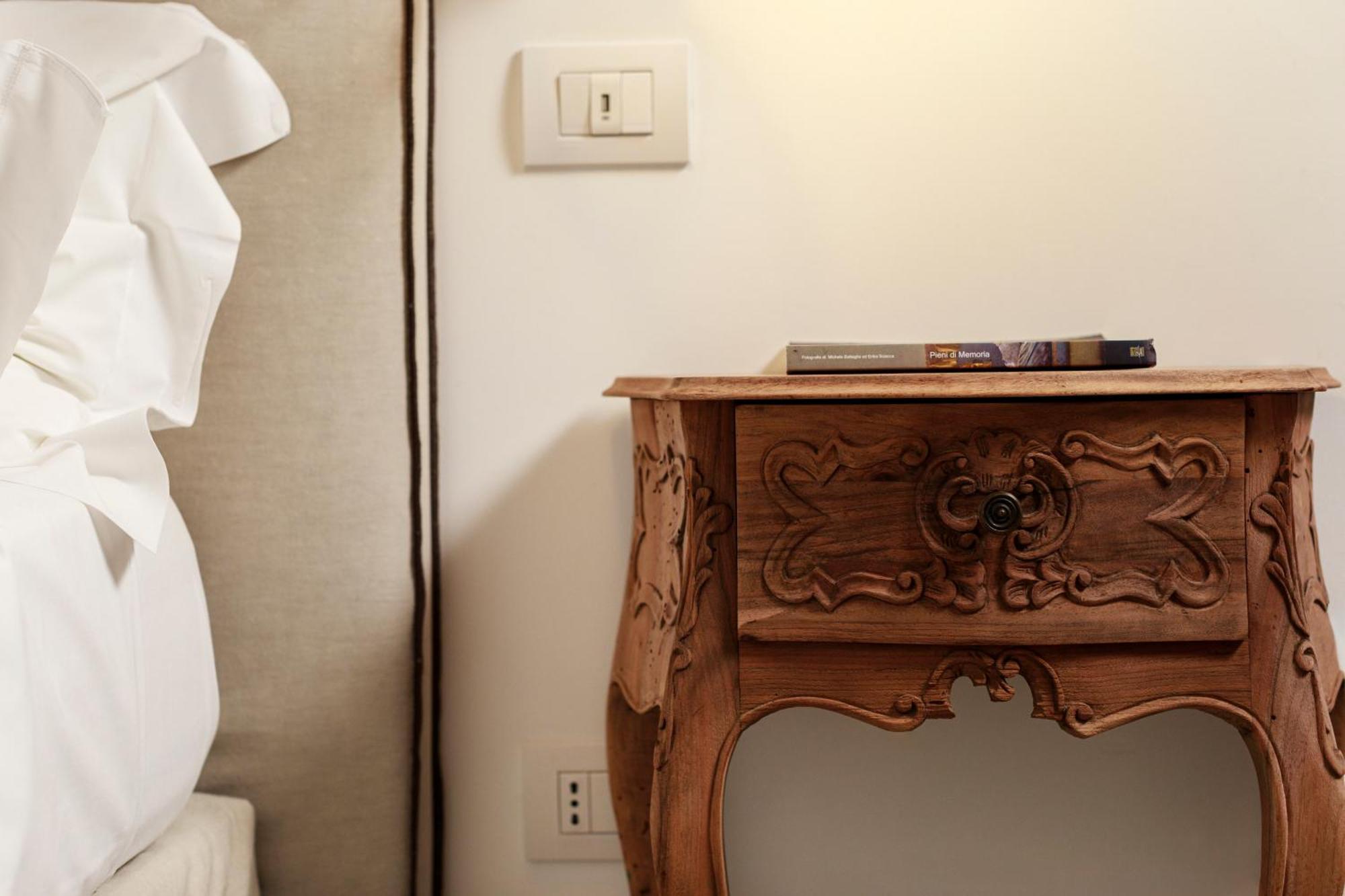 Embrace Sicily Guest House 노토 외부 사진
